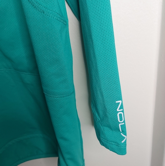 Nola Long Kangaroo Pocket Athletic Long Sleeve Pull Over - Picture 4 of 9